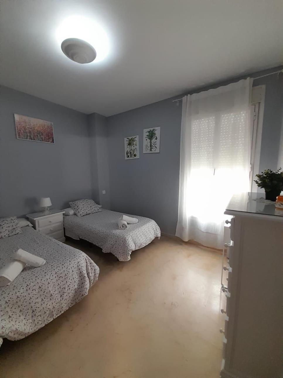 Apartamento Entero En Los Jardines De Murillo Sevilha Exterior foto