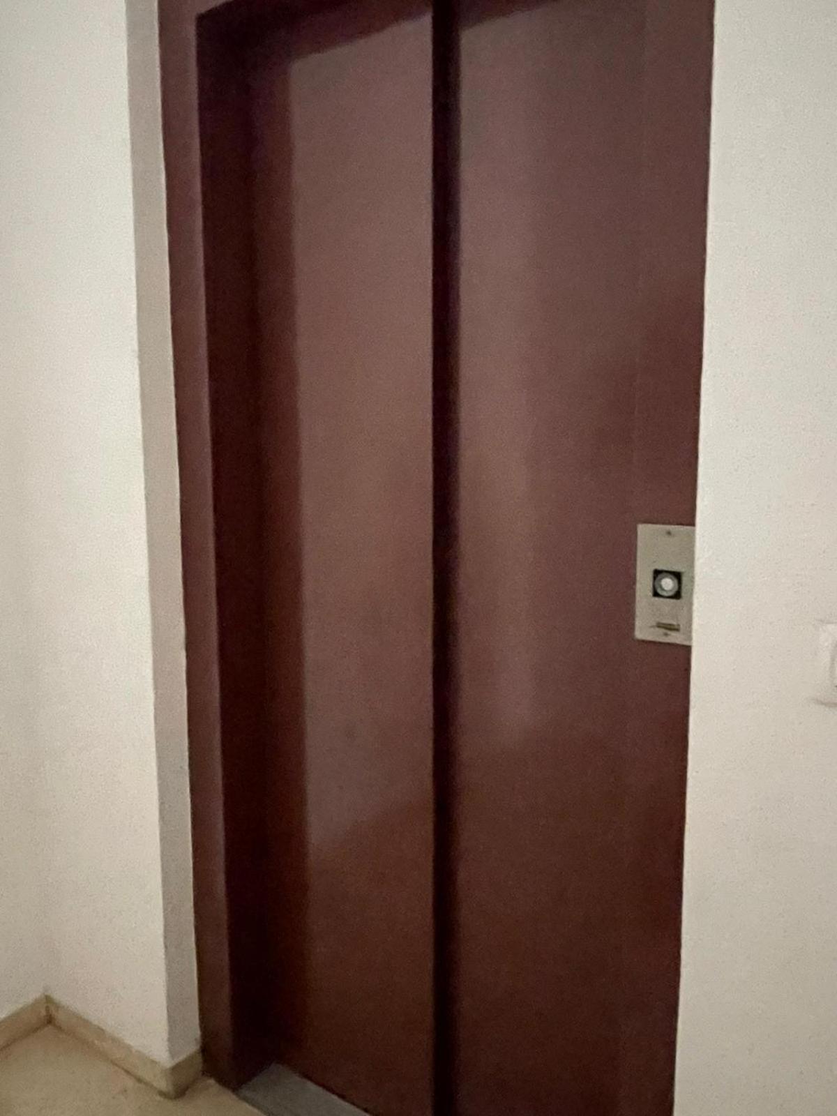 Apartamento Entero En Los Jardines De Murillo Sevilha Exterior foto